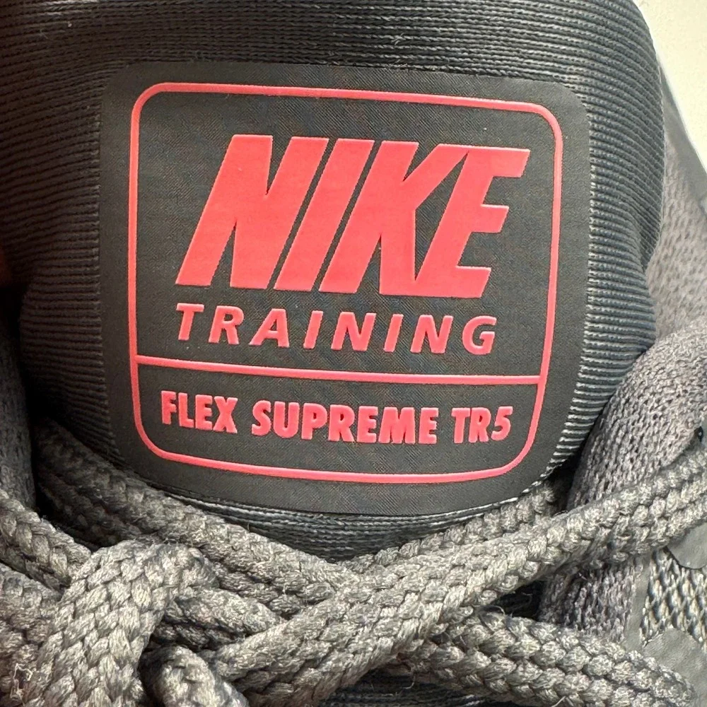Nike‎ Flex Supreme TR5 Training Women 9.5W Dark Grey Coral Athletic Shoes